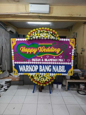 Papan Bunga di Tipar Raya Jambe