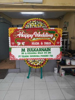 Papan Bunga di Tipar Raya Jambe
